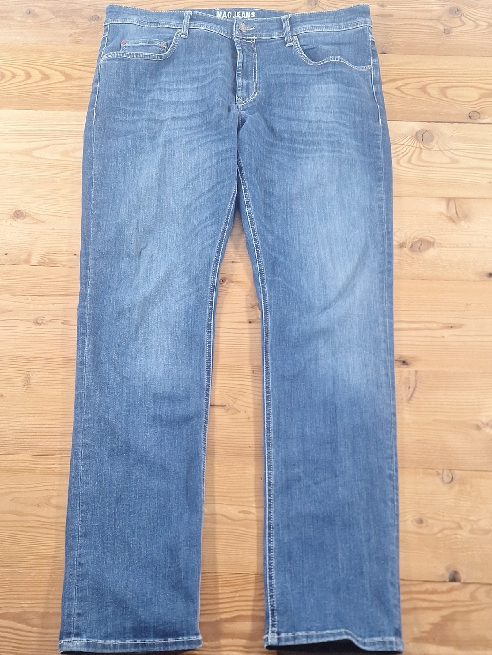 MAC Cosmetics Straight-Leg Jeans in Medium Blue 38x34